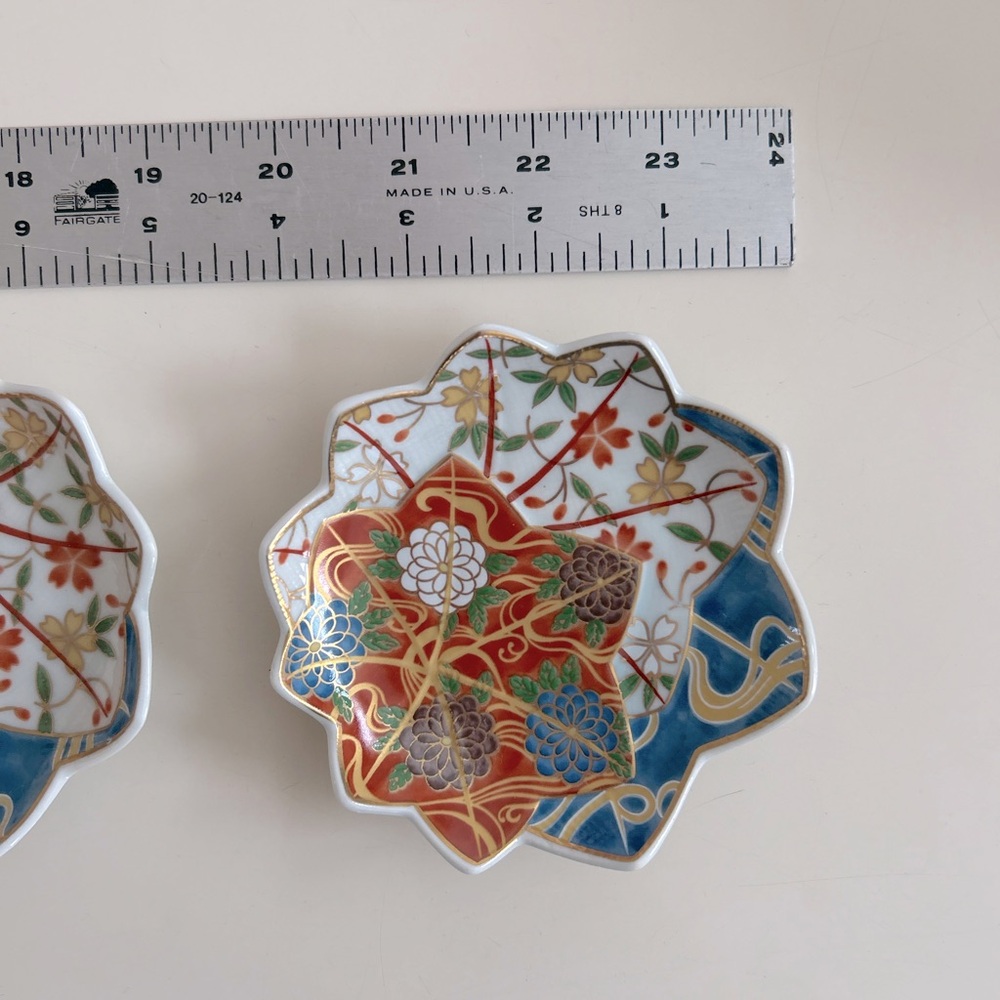 Japaneses small plate, set of 5 with storage box
